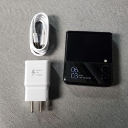 Samsung Z Flip 3 5G - UNLOCKED - Like New