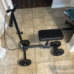 Knee Walker / Knee Scooter - Carex Steerable + Foldable Knee Walker/ Knee Scooter