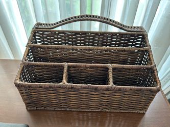Wooden wicker organizer