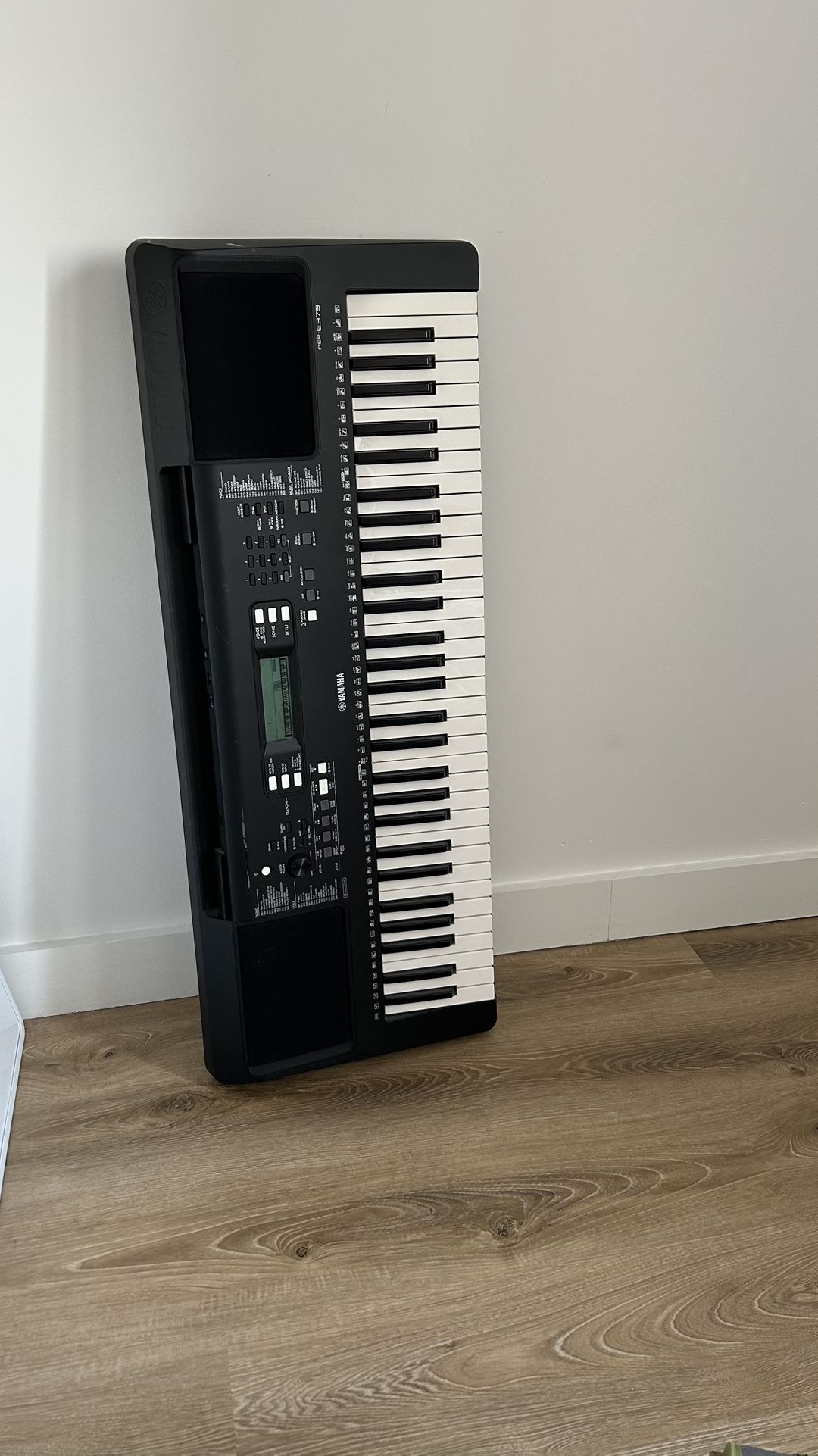 Yamaha Electronic Keyboard