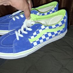 vans size 10.5 shoes 50 dollar each