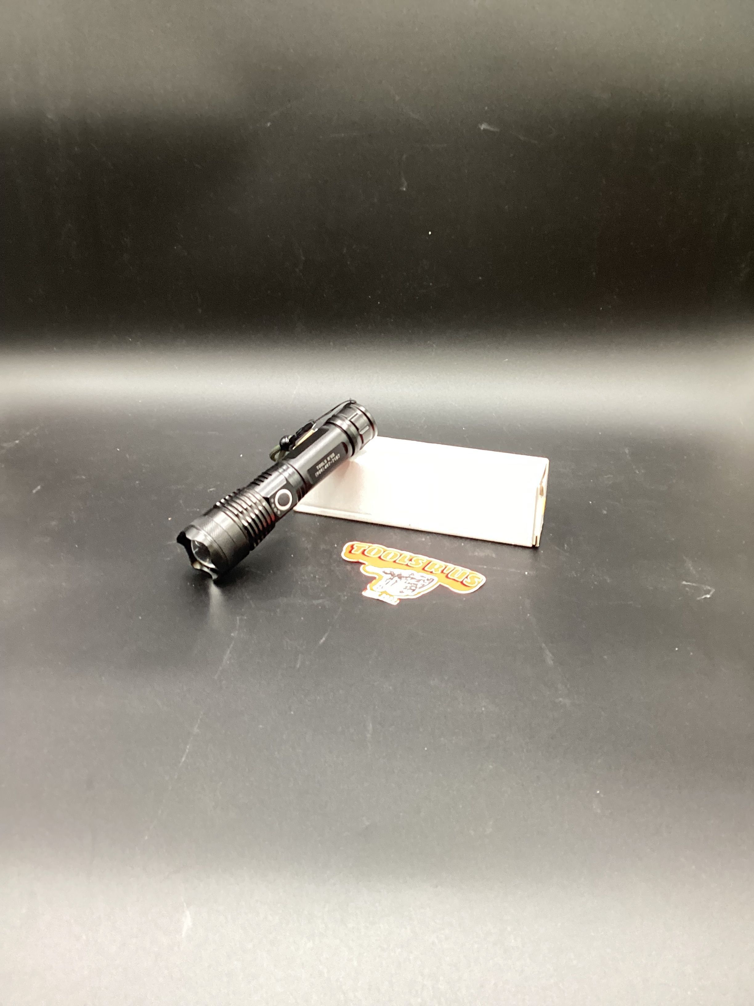 TOOLS R US USB RECHARGEABLE FLASHLIGHT**(FINANCIAMOS/WE FINANCE)**