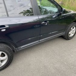 Black Hydai Sante Fe V6