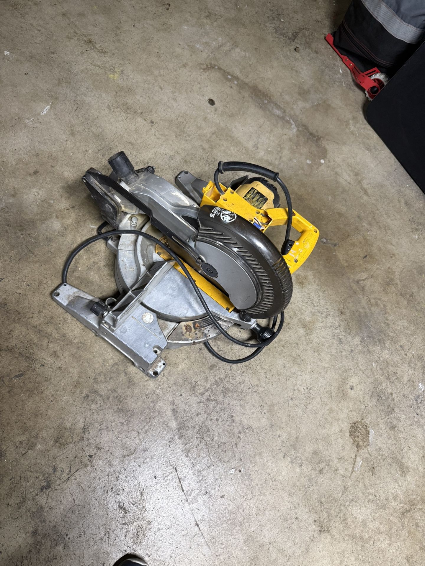 Dewalt Miter Saw