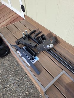 Curt Weight Distribution Hitch Assembly