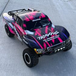 Traxxas Slash RWD w/ Quick Charger 