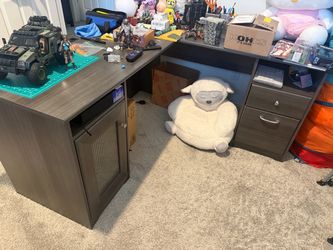 Office desk