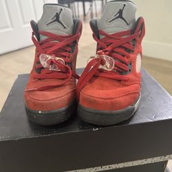 Jordan 5s size 6