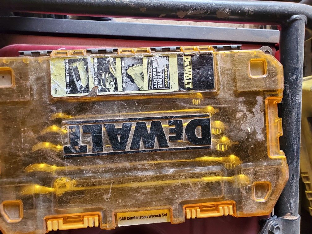 Dewalt