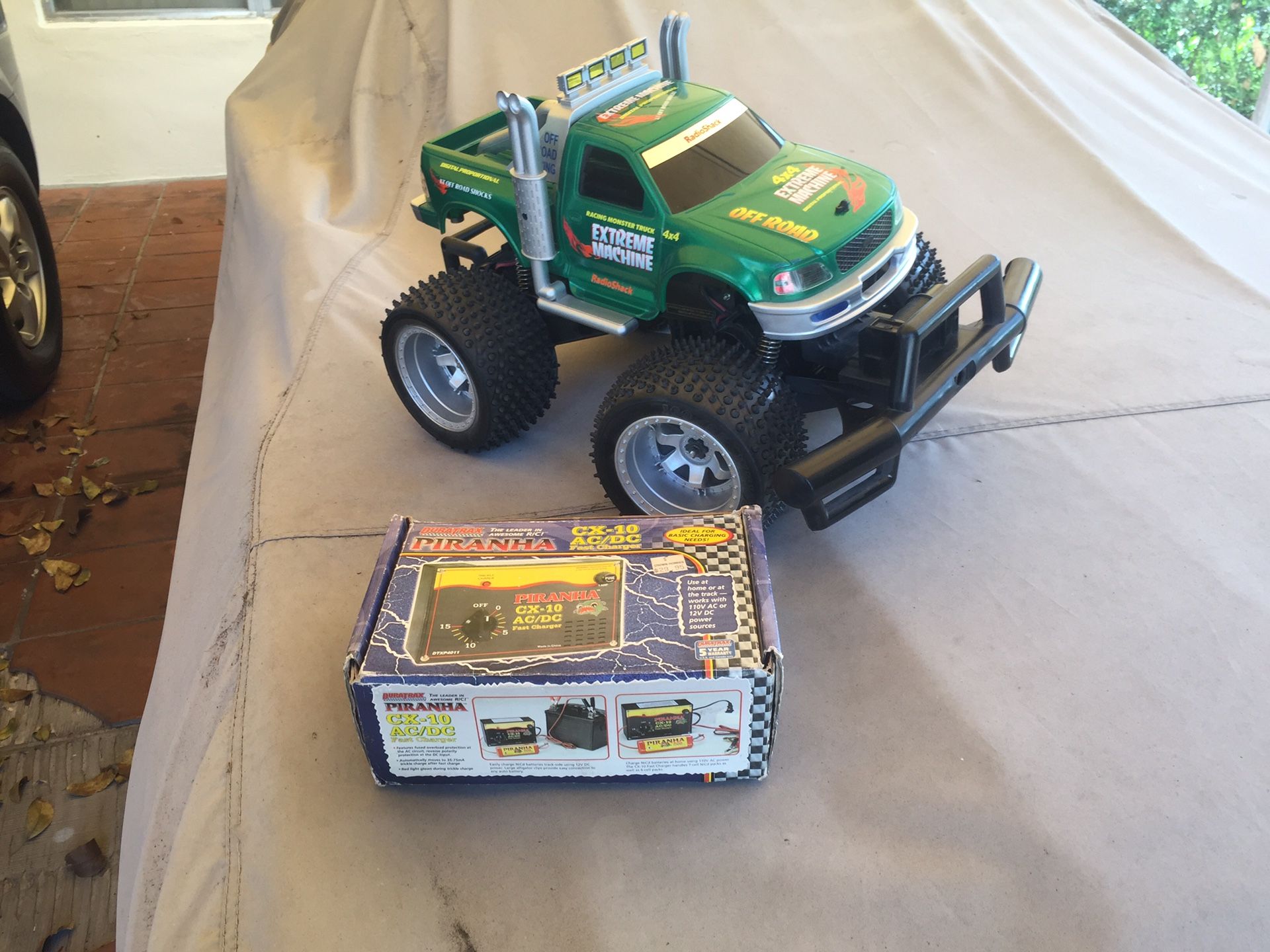 Radio Shack Extreme Machine vintage RC truck