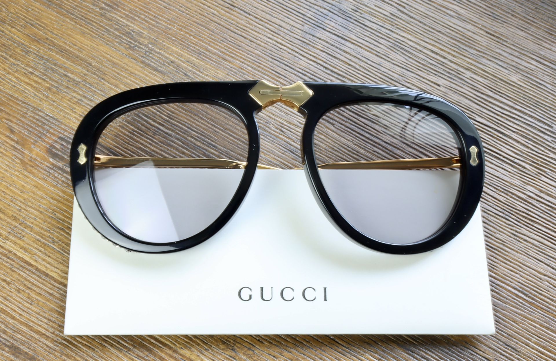 Gucci Foldable Aviator Sunglasses in Black/Clear Lens