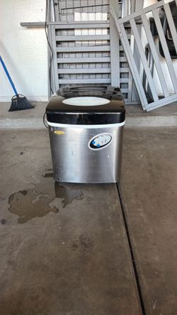 Mr Freeze ice machine