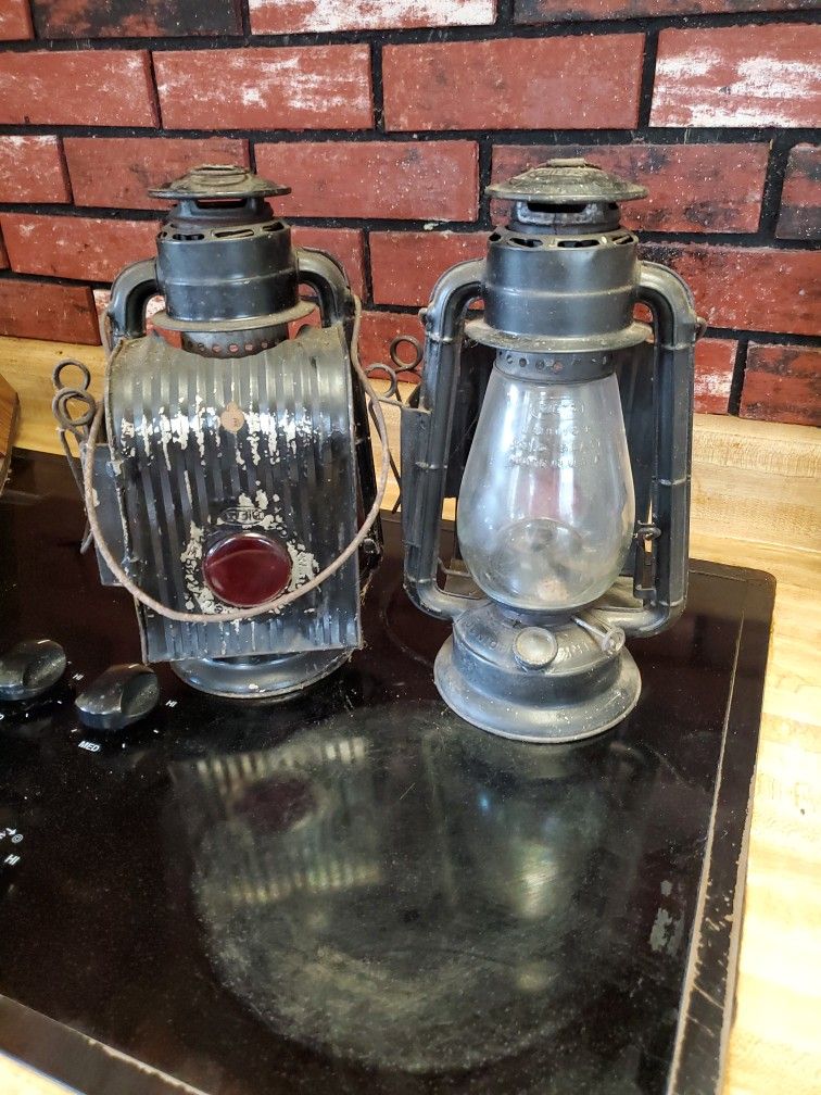 Dietz Junior Wagon Lanterns (2)