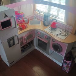 Kids Play Kitchen!!