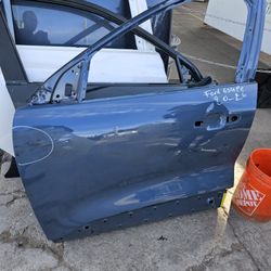 Ford Escape Left Door Oem