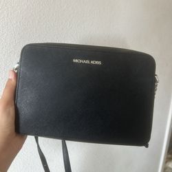 Michael Kors Crossbody Purse