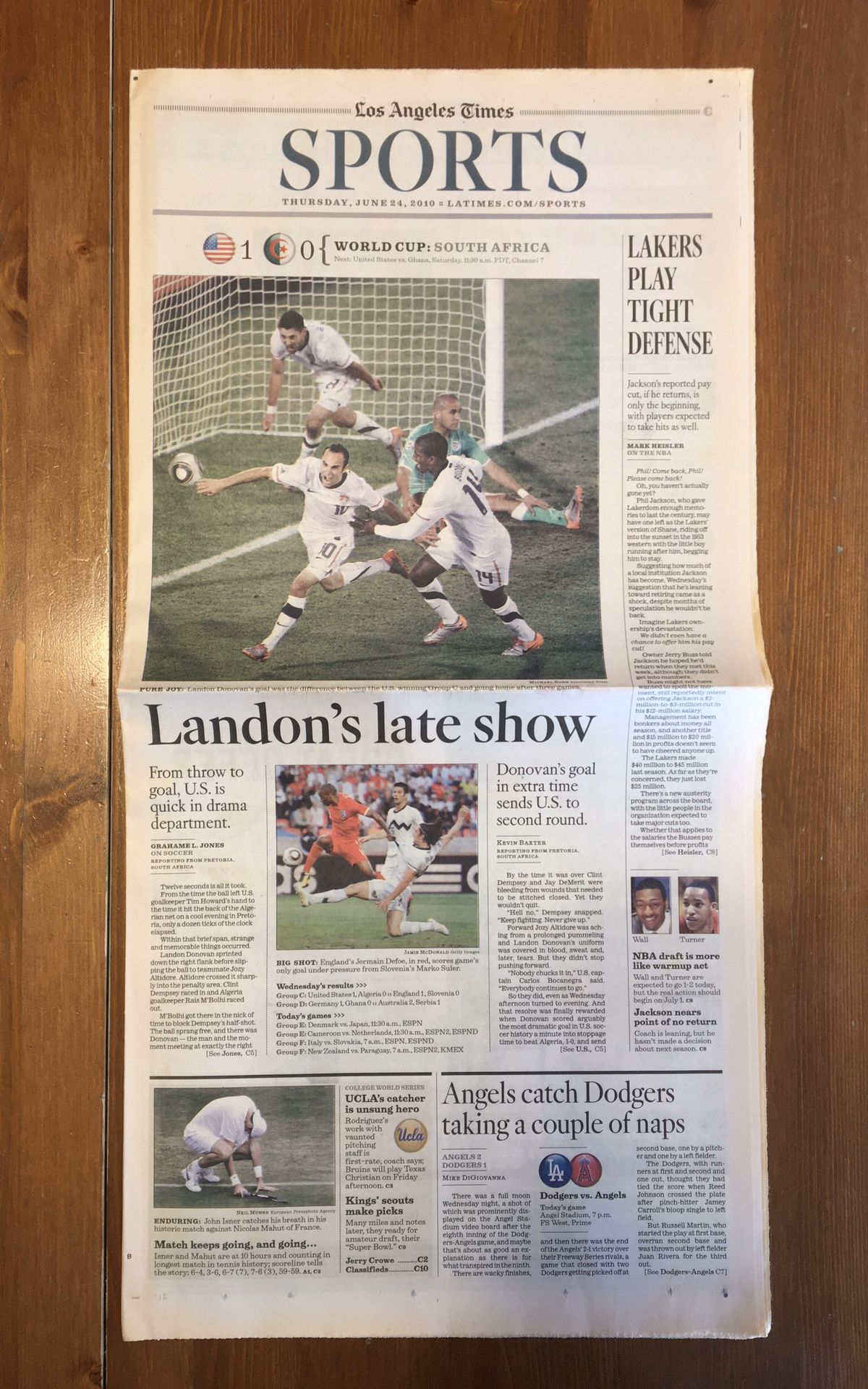 (1 COPY) LOS ANGELES TIMES: LANDON DONOVAN SCORES DRAMATIC GOAL IN 2010 WORLD CUP