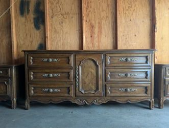Drexel Dresser & Nightstands