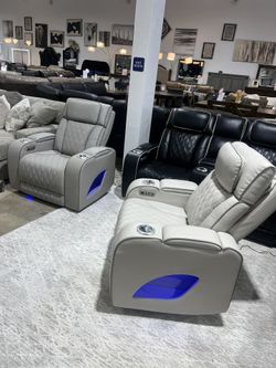 🤩Single PWR Massage Recliner🤩