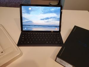 Photo Samsung Galaxy Tab S4 256 gb with keyboard case