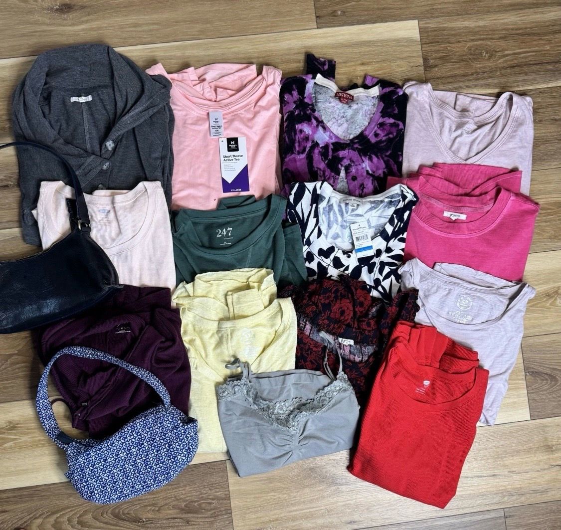 Women’s clothes - 6 bags full -