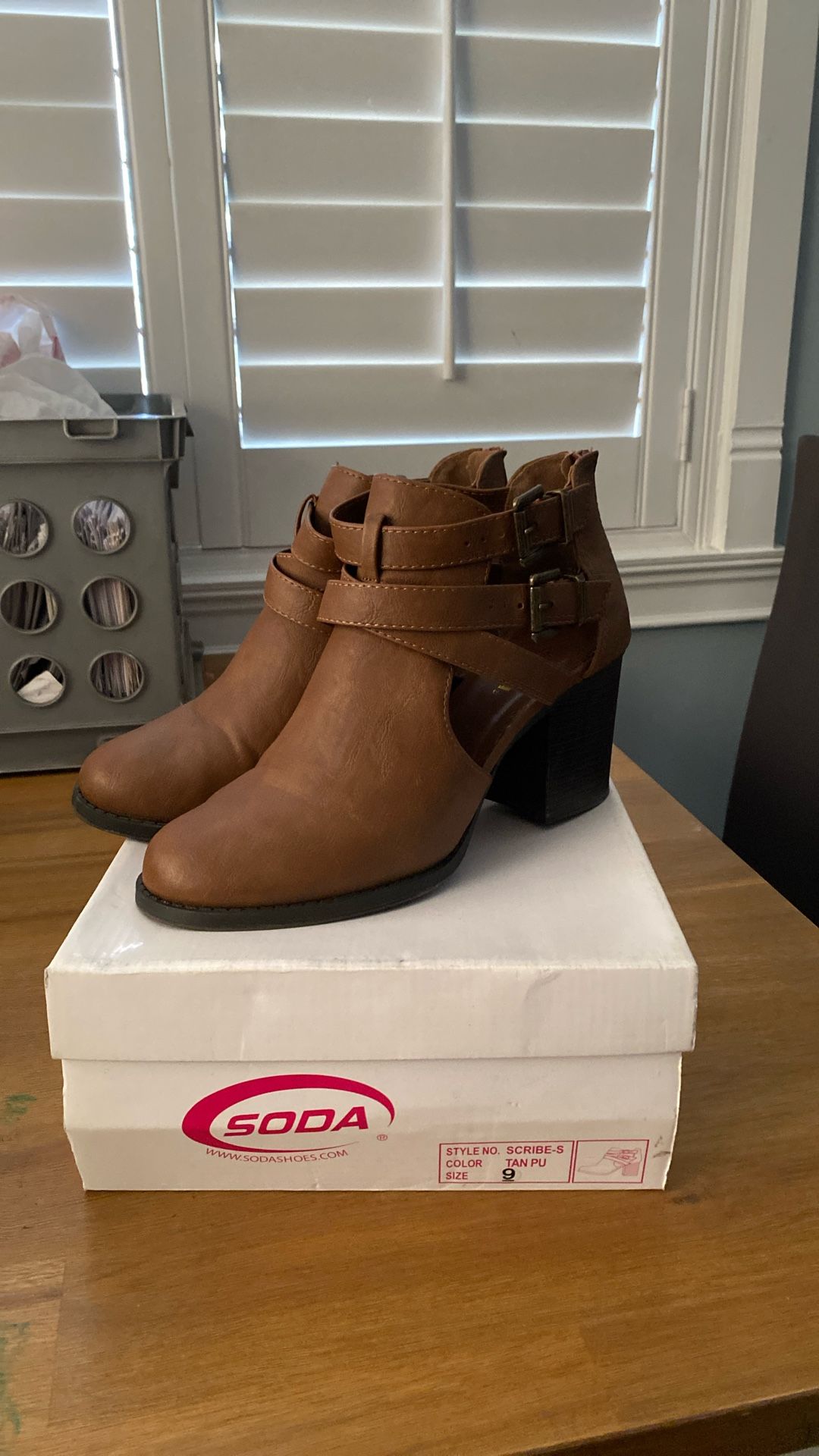 Low Boots