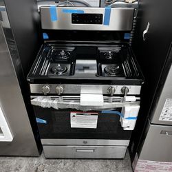 GE 30” FREESTANDING GAS STOVE