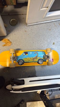 Stevie Perez skateboard