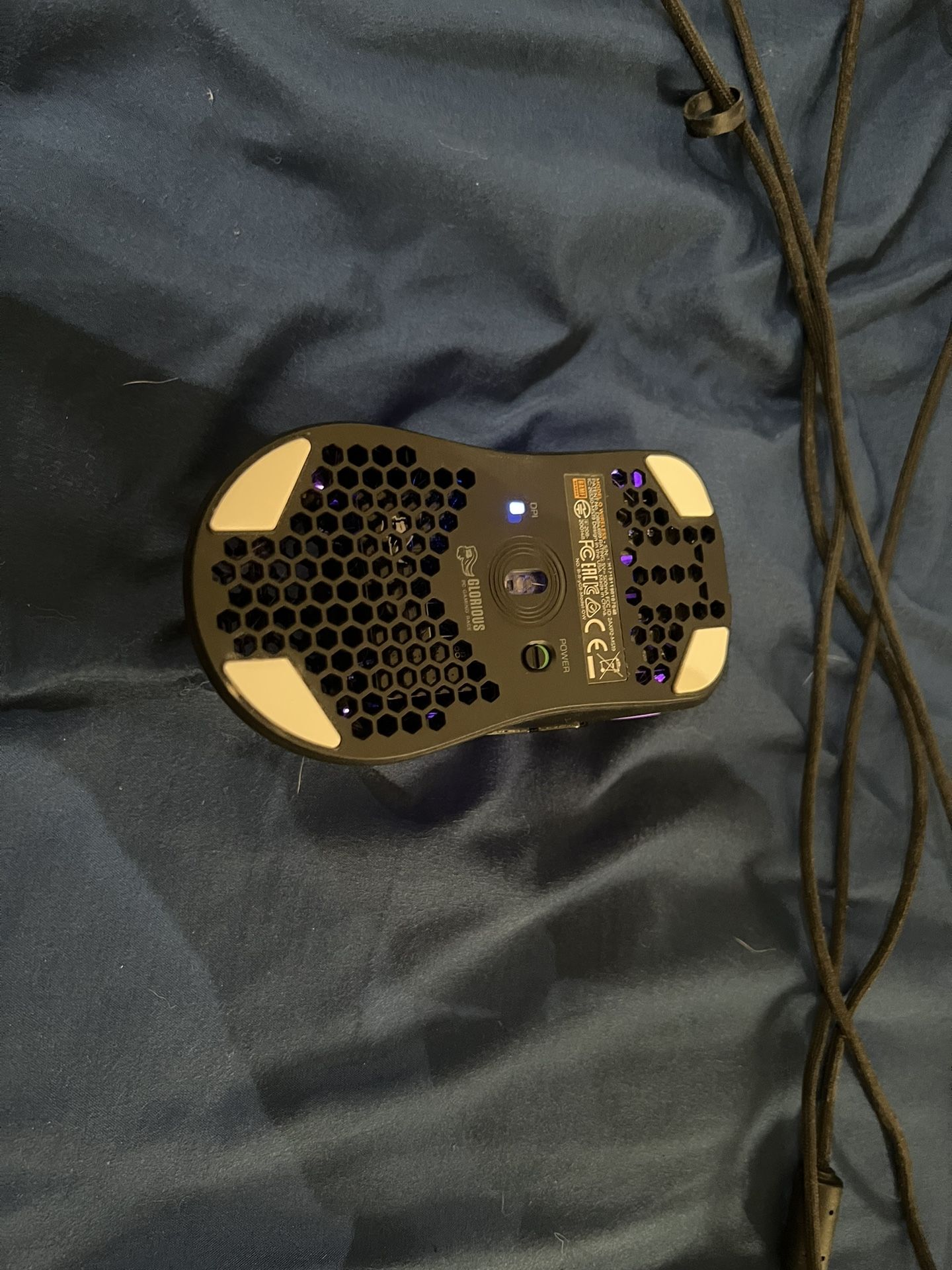 MODEL O WIRELESS/WIRED SUPERLIGHT GAMING MOUSE