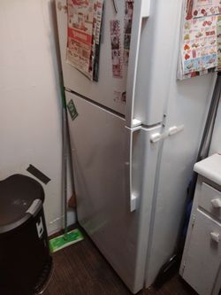 Fridge GE Appliances