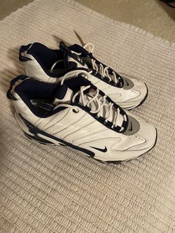 Nike sneakers Size 8