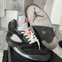 Jordan 5black metallic size 11 one couple times