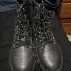 brand new zipper up boots for girls size 3