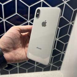 Apple iPhone X 64GB Unlocked To Any Carrier 