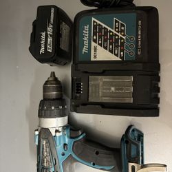 Makita LXPH03 Hammer Drill , Charger and 18v 5 amp Battery 
