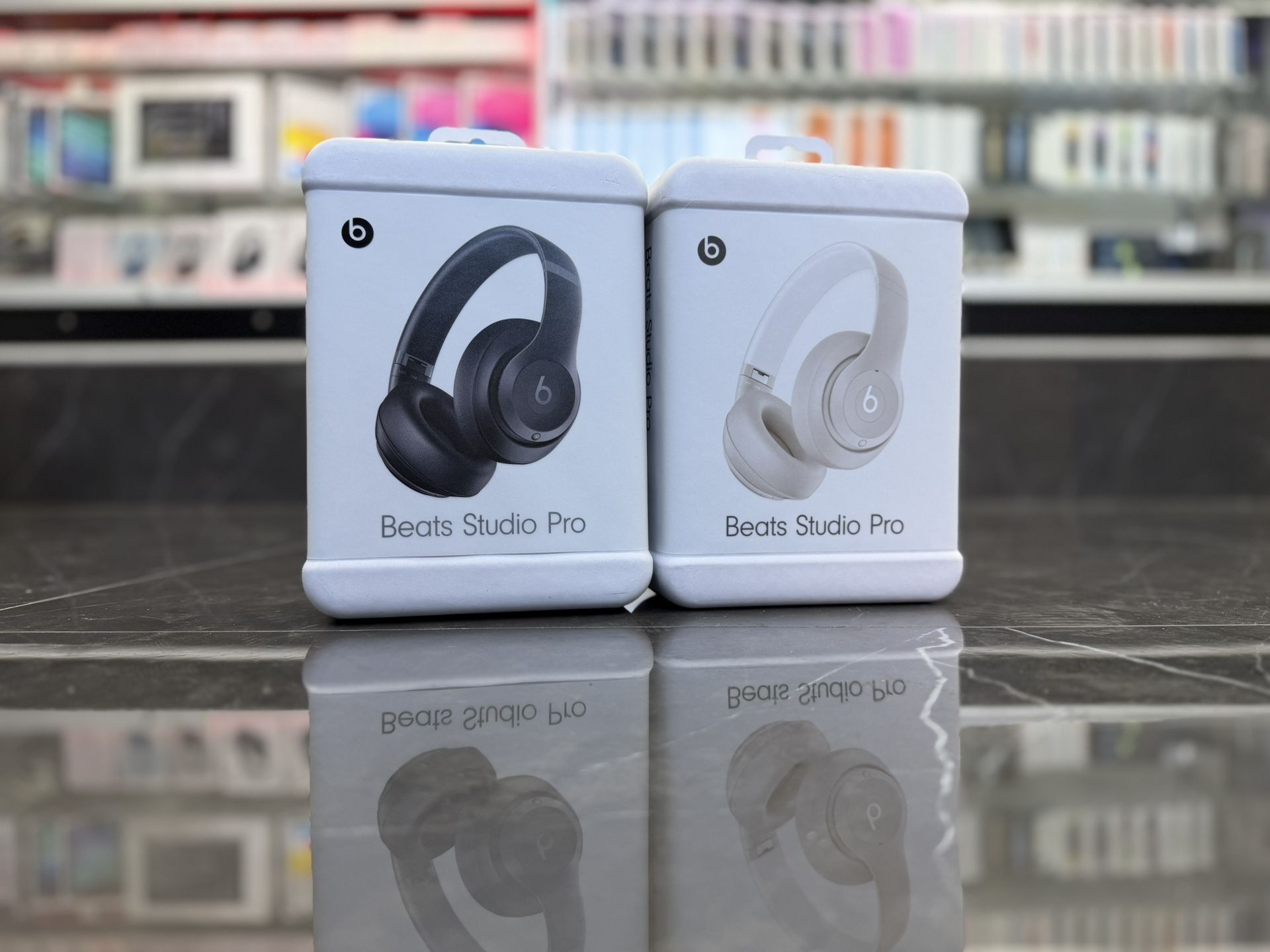 Beats Studio Pro ((Take It Home In Payments/ llévatelo a casa en pagos)