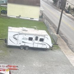 2014 Coachman Apex Rbk215