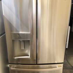 GE Stainless Steel Refrigerator 