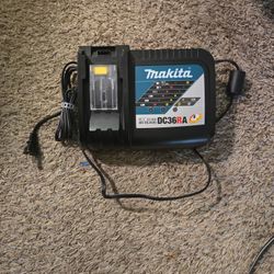 Makita Charger DC36RA  25.2V-36V Charger Li-Ion

