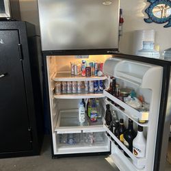 Whirlpool Refridgerator