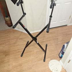Proline Keyboard Stand With Extra Extension For 2 Keyboards.
