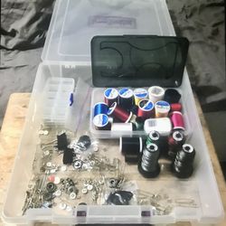 Misc Sewing Materials With Plastic Case