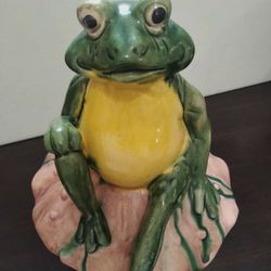 Vintage Frog Decorative Figurine