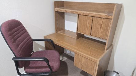 Student Desk & Chair