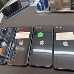 iPhone SE 3 UNLOCKED