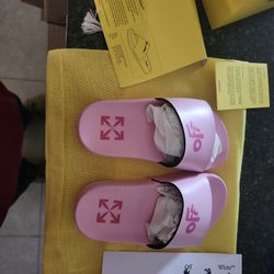Off-White Kids Pink Slip-on Logo Pool Slide Sandals  Size EU 27, US 10Kids