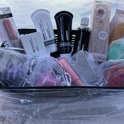 Glow Up Gift Basket set