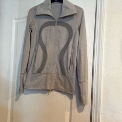 Women’s Lululemon Define Jacket Size 4