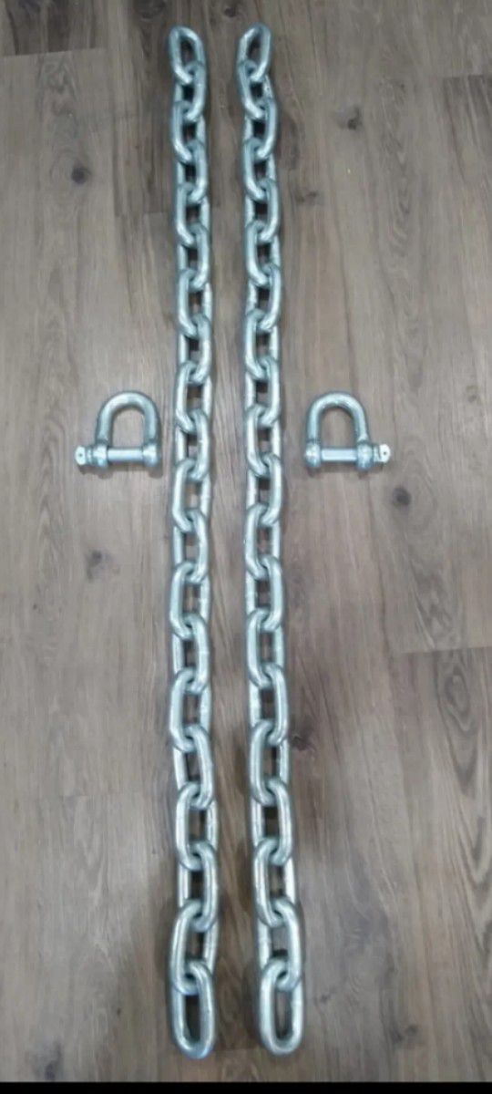 WEIGHTLIFTING CHAINS.