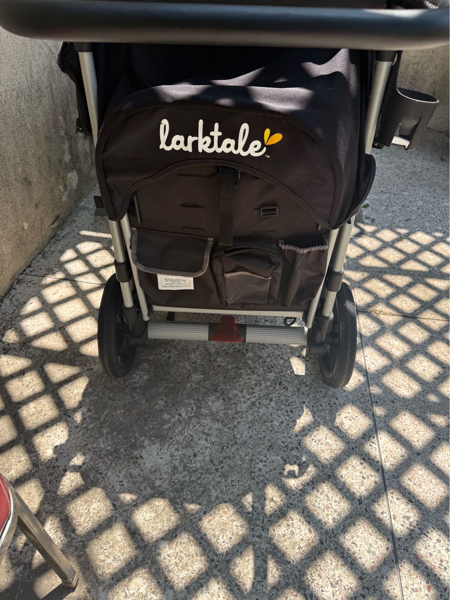 Larktale wagon